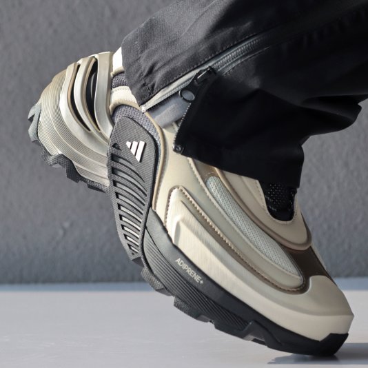 Купити Adidas Wonder Runner Turbo Core Black/Champagne Gold/Light