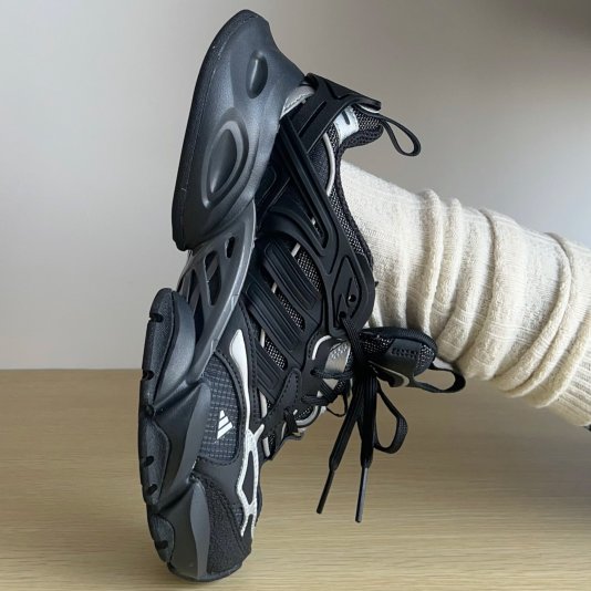 Купити Adidas XLG Runner Deluxe Black/Silver в MONOAD
