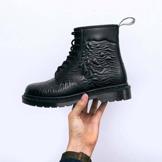 Купити Dr. Martens 1460 Joy Division Unknown Pleasures Black
