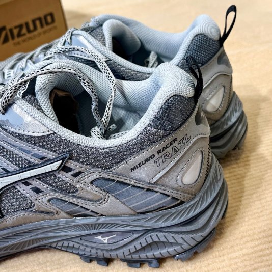 Купити Mizuno Racer Trail Shark Gray/Smoked Gray/Black в MONOAD