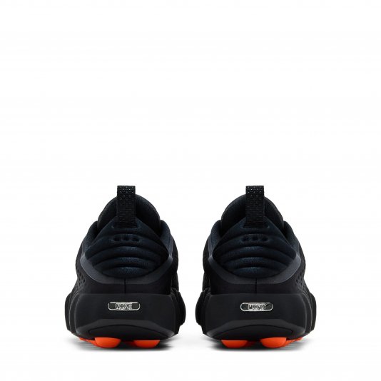 Купити Nike Mind 002 M Black/Hyper Crimson/Hyper Crimson/Chrome в